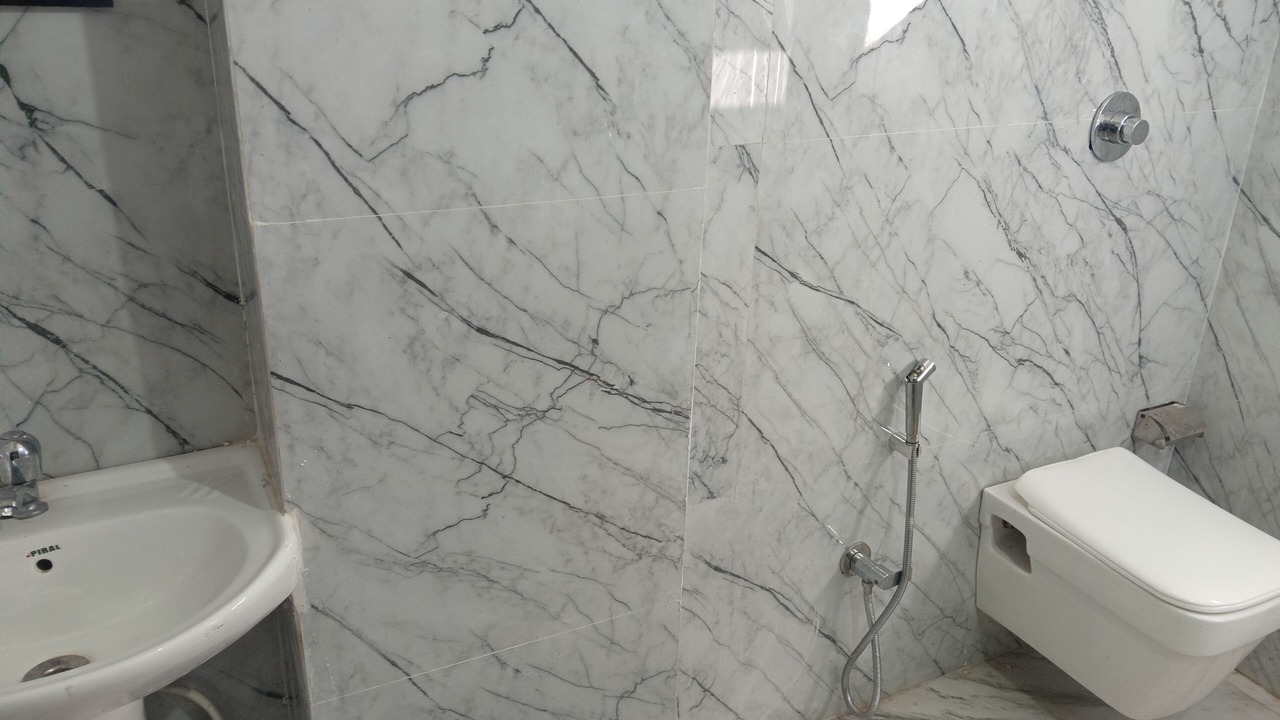 Photo of Bathroom in Neora