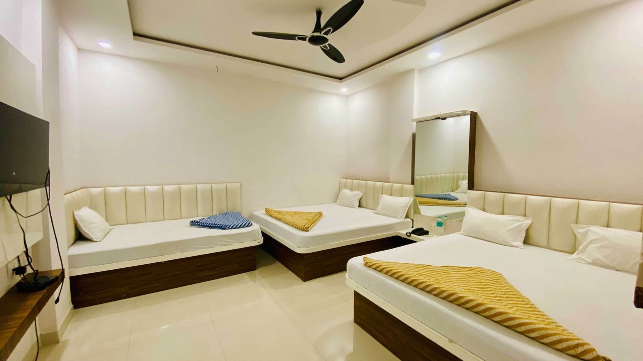Photo of Bedroom in Omkareshwar
