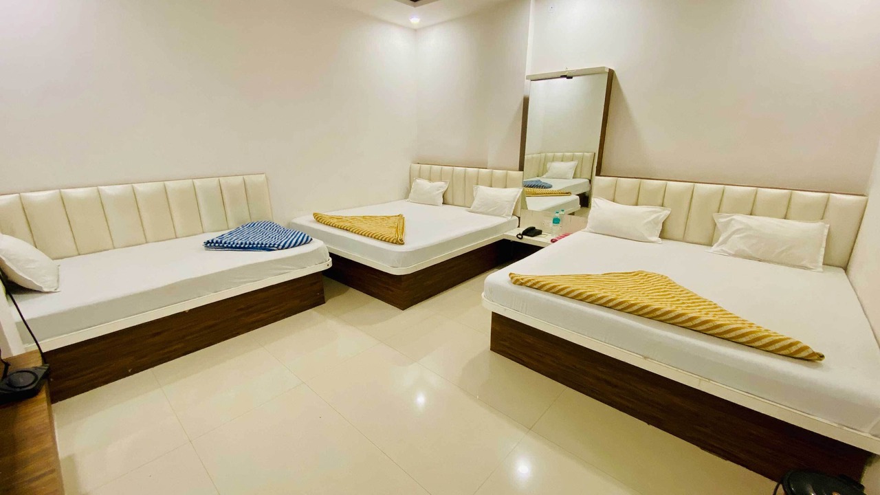 Photo of Bedroom in Omkareshwar