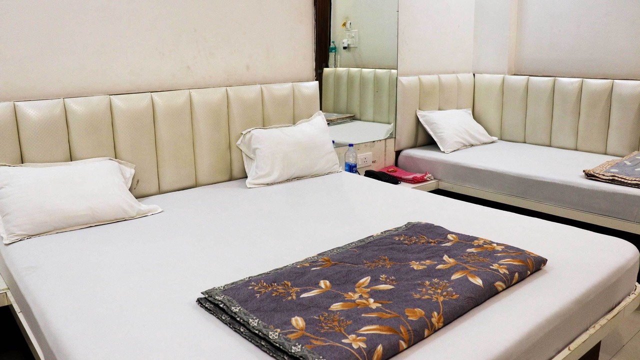 Photo of Bedroom in Omkareshwar