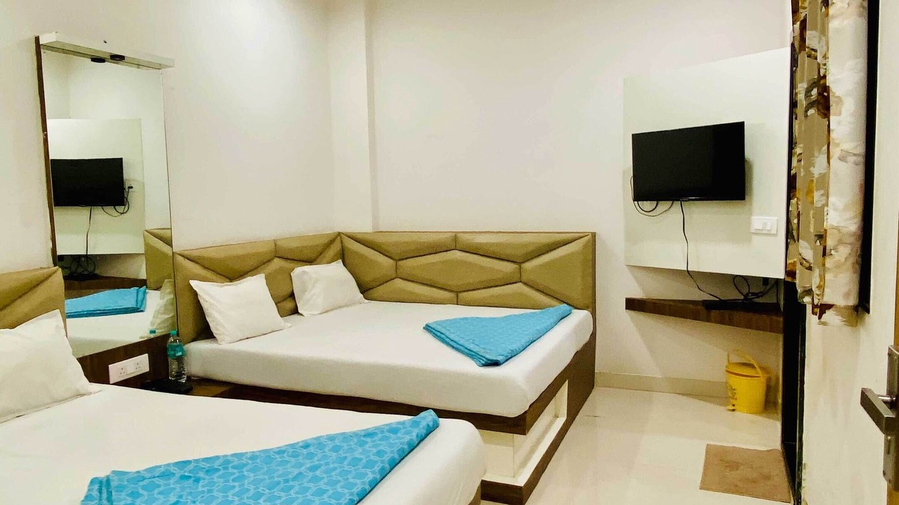 Photo of Bedroom in Omkareshwar