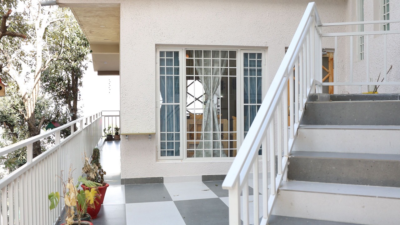 Photo of Patio Balcony in Tehri