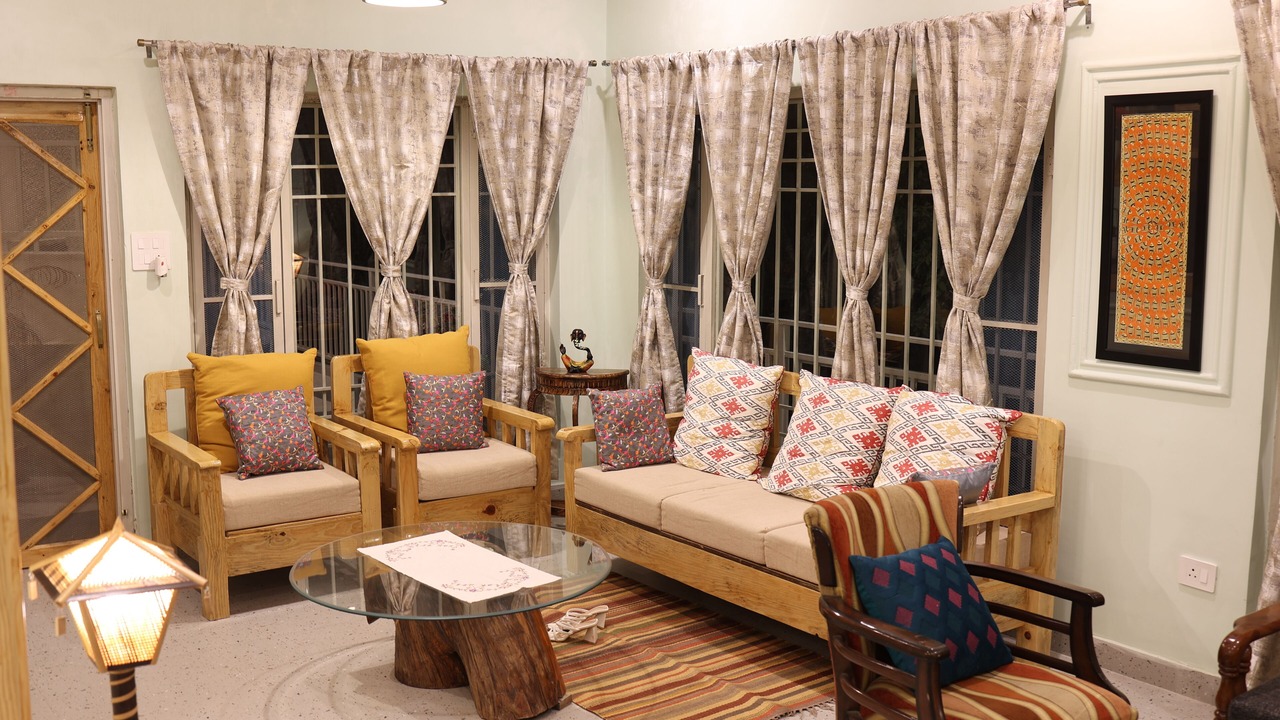 Photo of Livingroom in Tehri
