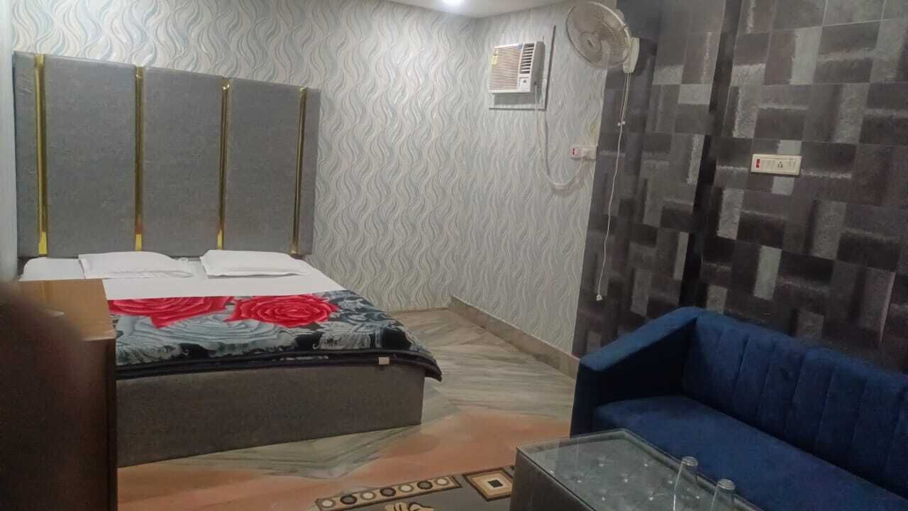 Photo of Bedroom in Deoghar
