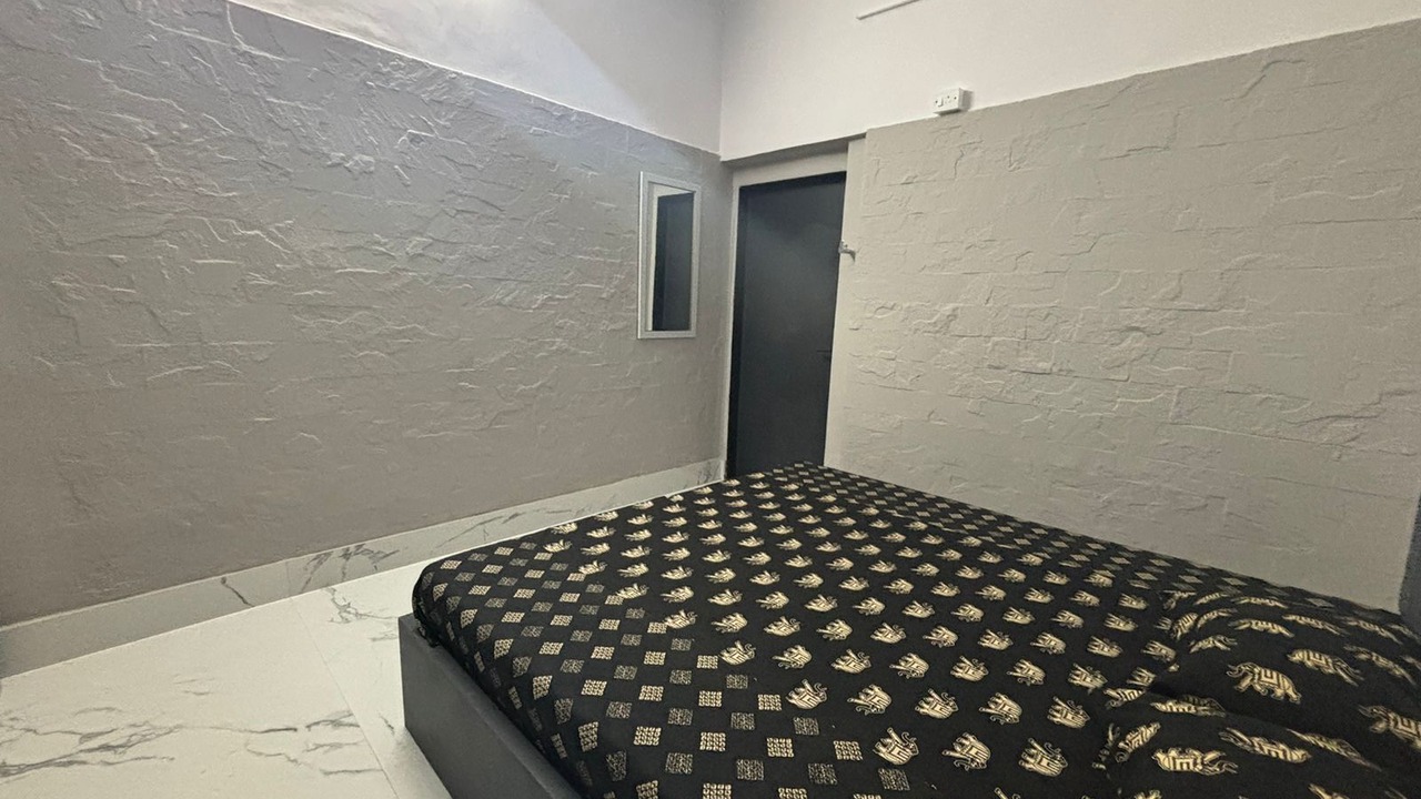 Photo of Bedroom in J B Nagar