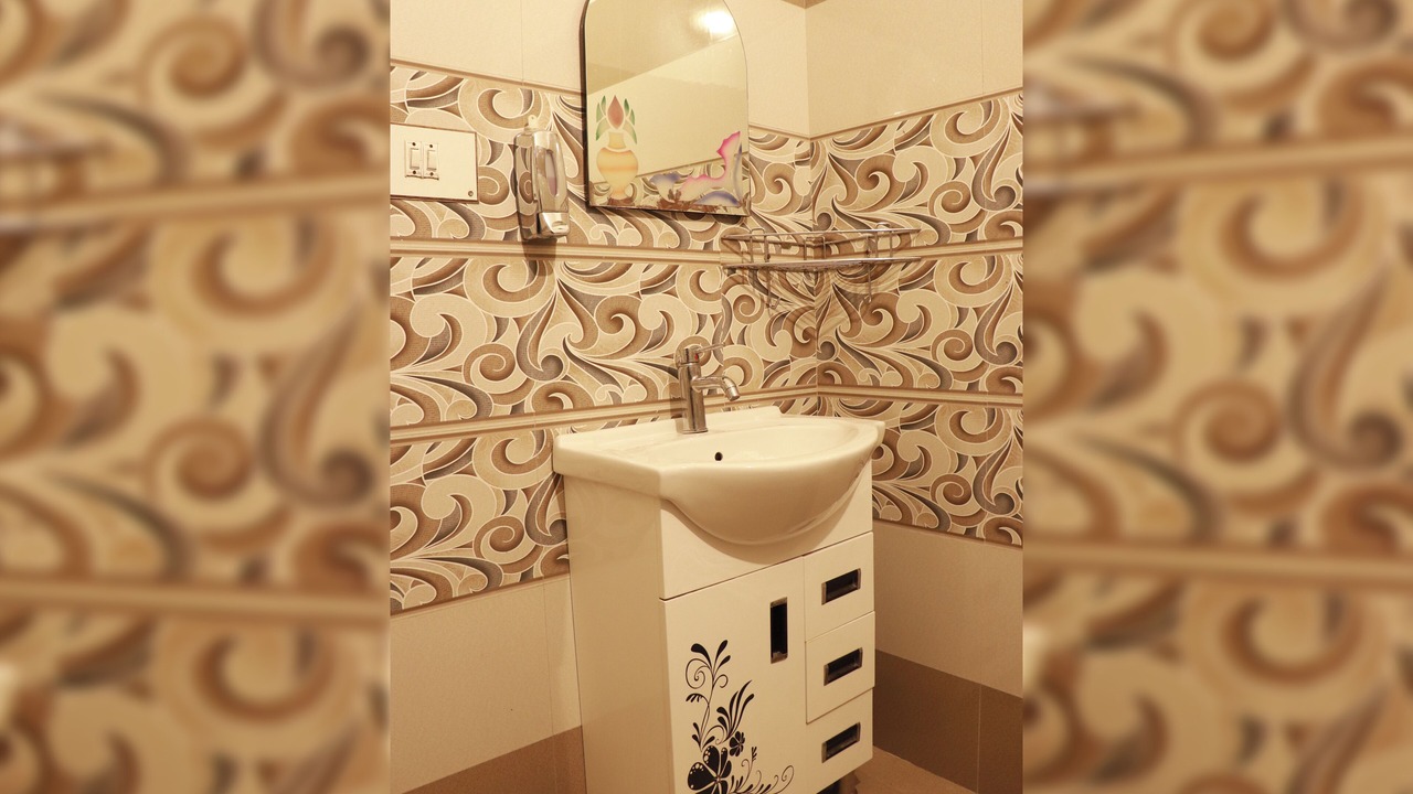 Photo of Bathroom in Tapovan