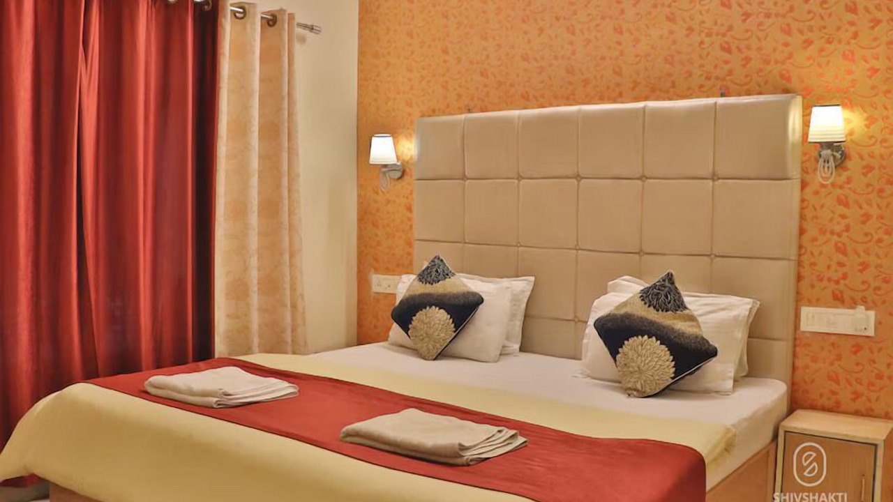 Photo of Bedroom in Tapovan