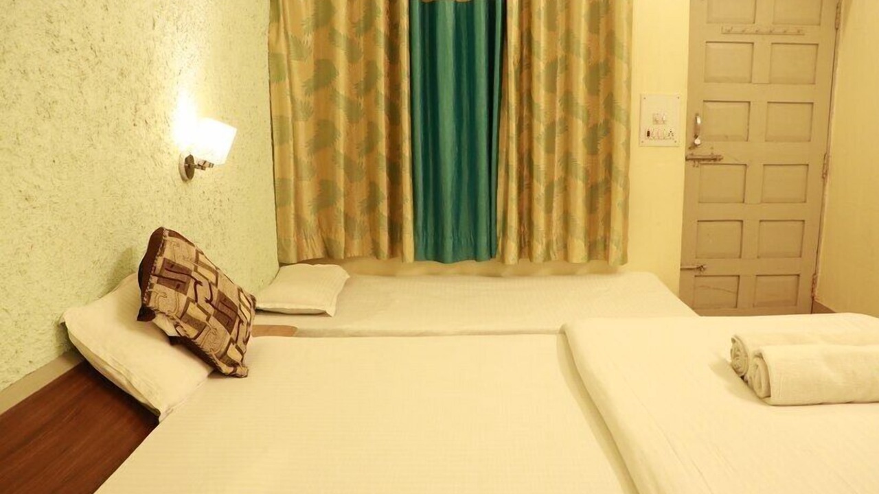 Photo of Bedroom in Tapovan