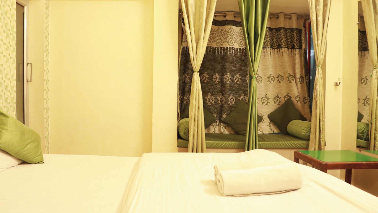 Photo of Bedroom in Tapovan