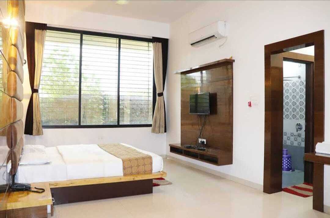 Photo of Bedroom in Mandav