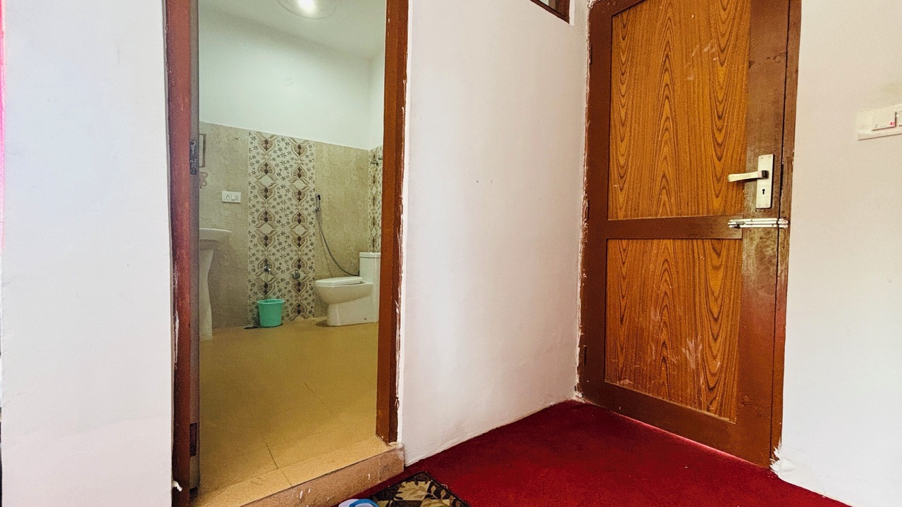 Photo of Bathroom in Gunehr