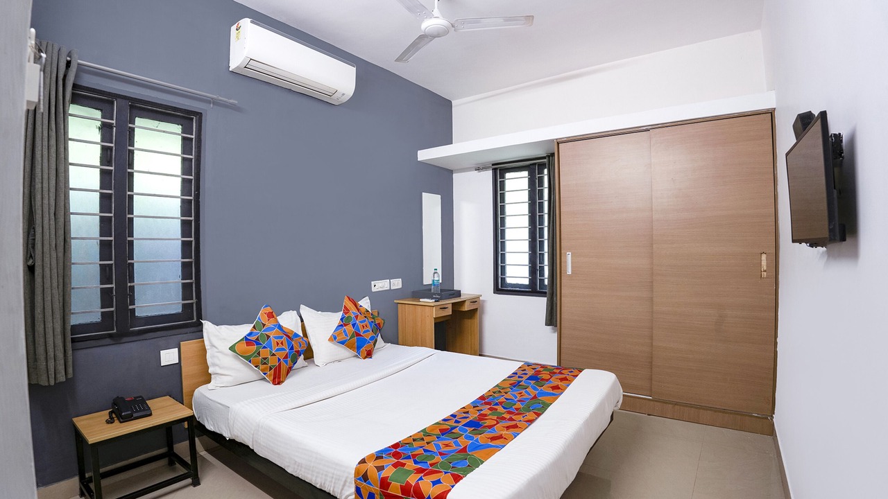 Photo of Bedroom in Covelong
