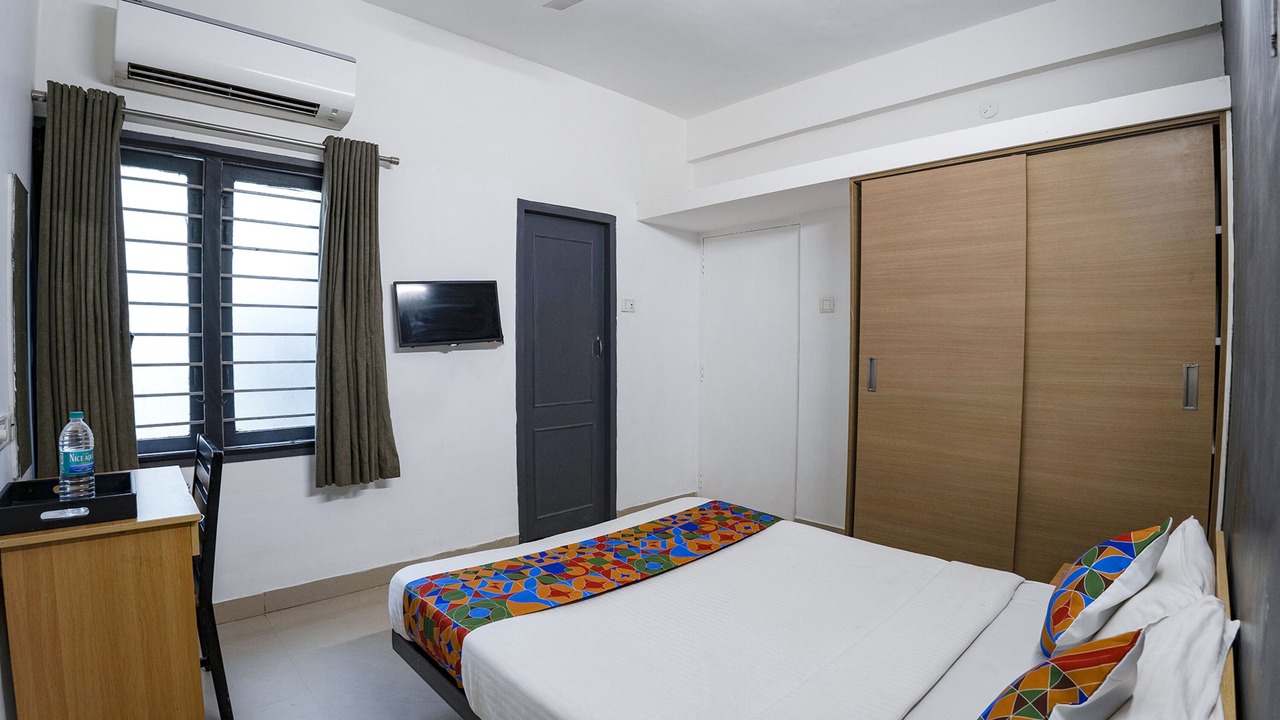 Photo of Bedroom in Covelong