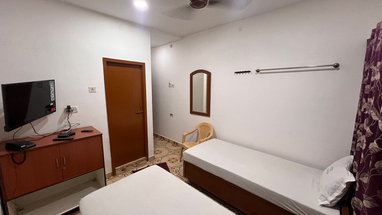 Photo of Bedroom in Egmore