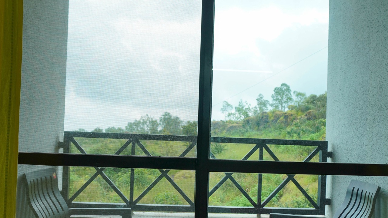 Photo of Bedroom in Mahabaleshwar