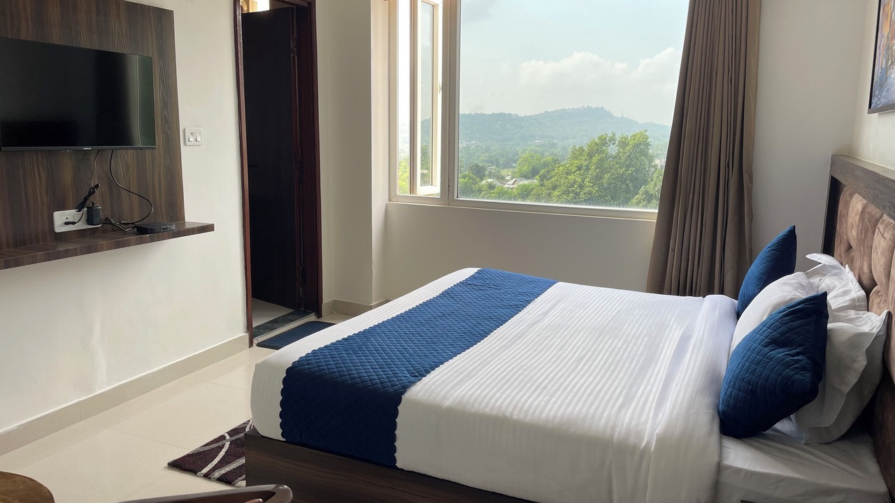 Photo of Bedroom in Jwalamukhi