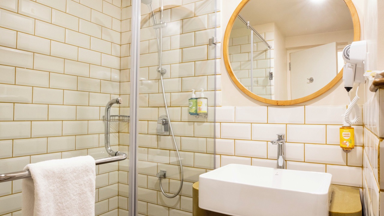Photo of Bathroom in Agara