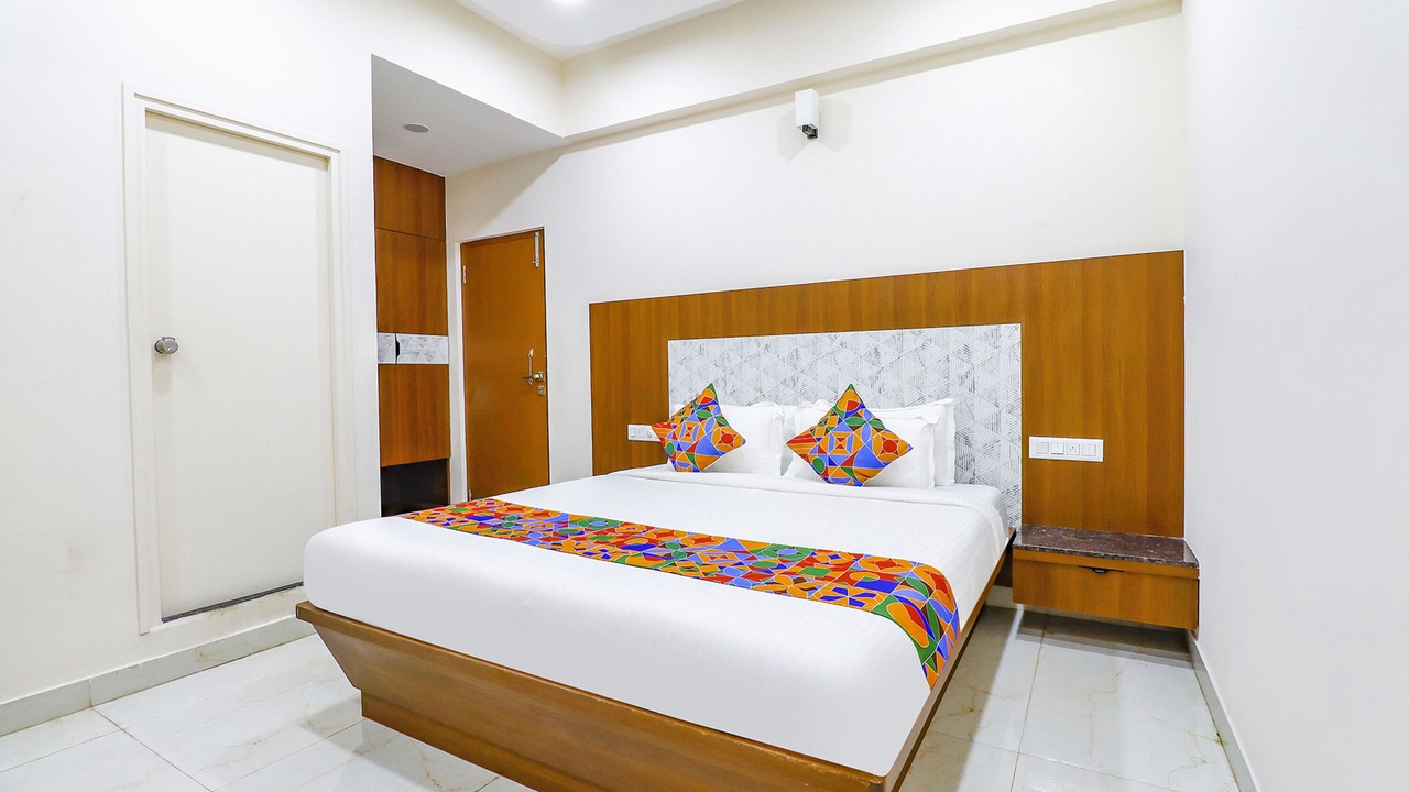 Photo of Bedroom in Shivaji Nagar