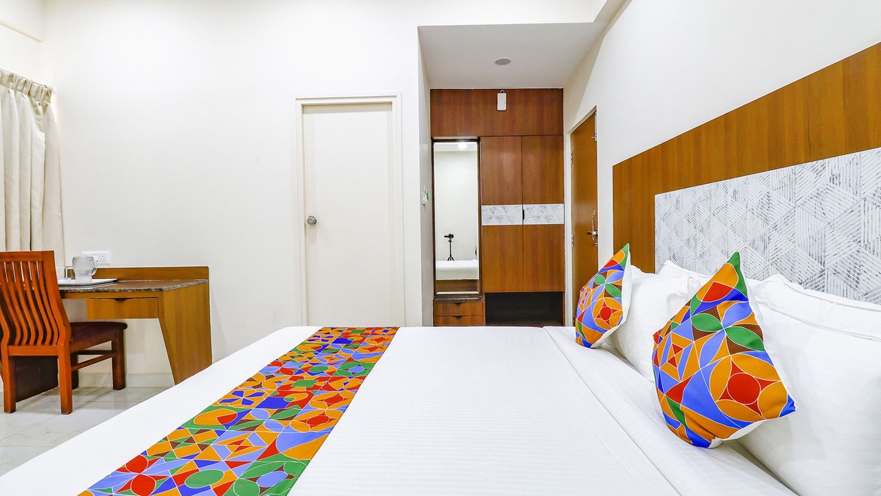 Photo of Bedroom in Shivaji Nagar