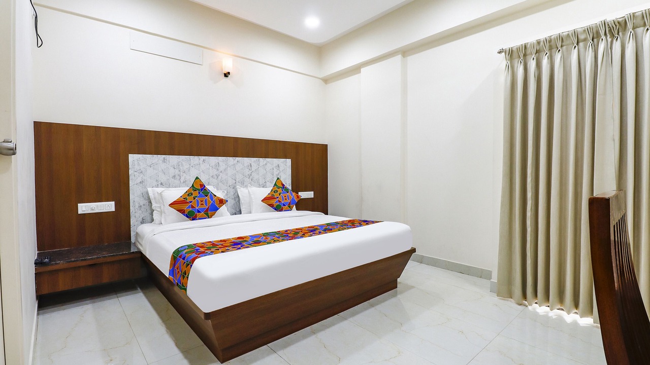 Photo of Bedroom in Shivaji Nagar