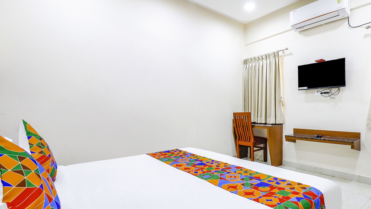 Photo of Bedroom in Shivaji Nagar