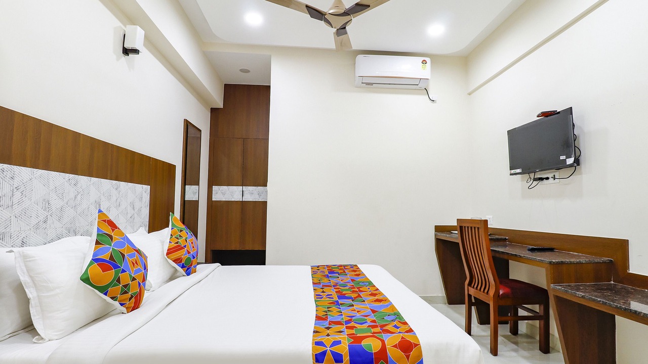 Photo of Bedroom in Shivaji Nagar