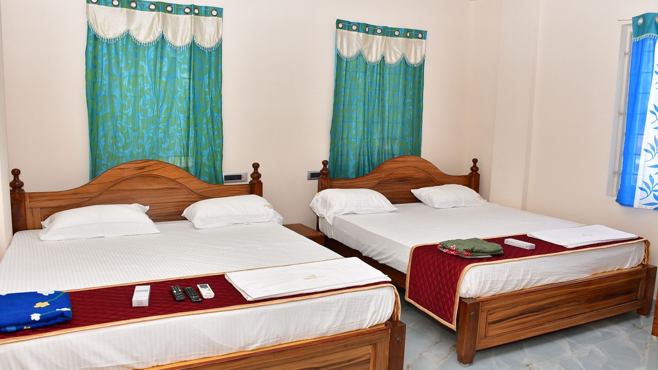 Photo of Bedroom in Thirukadaiyur