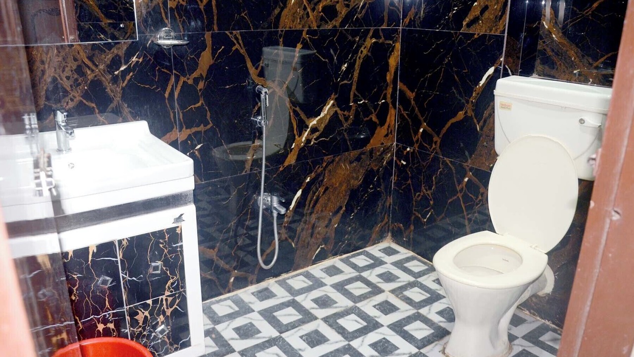 Photo of Bathroom in Bhowanipore
