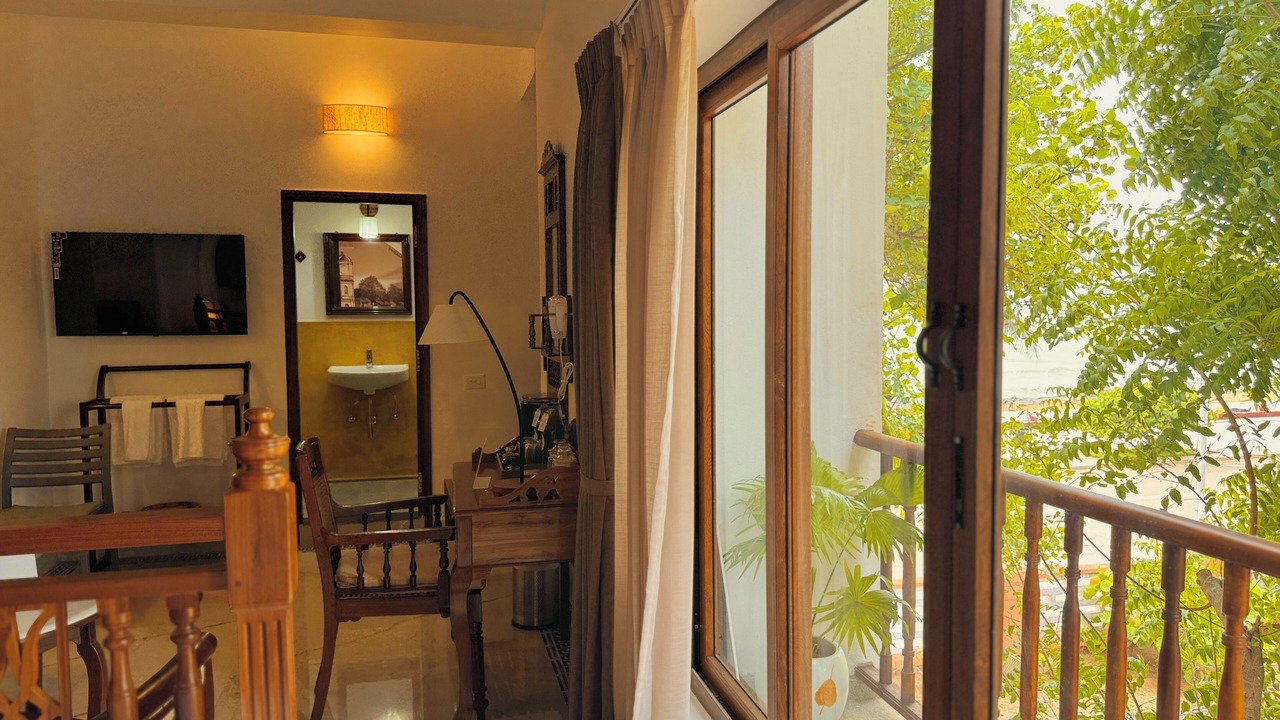 Photo of Patio Balcony in White Town