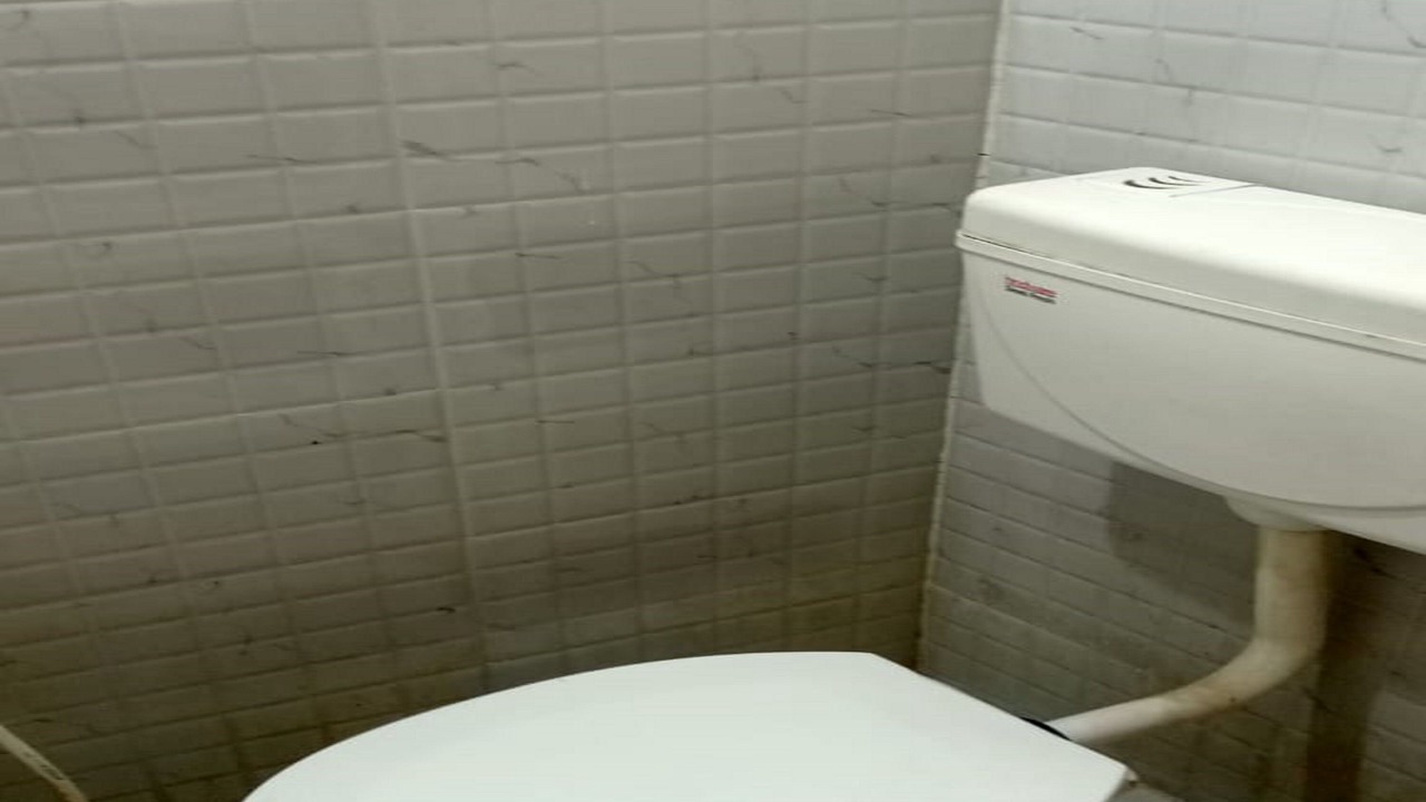 Photo of Bathroom in Tiruchendur