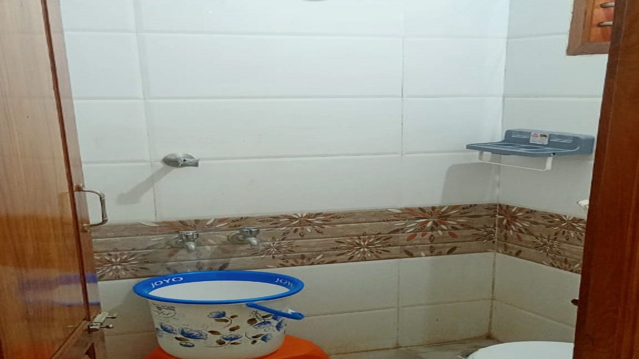 Photo of Bathroom in Tiruchendur