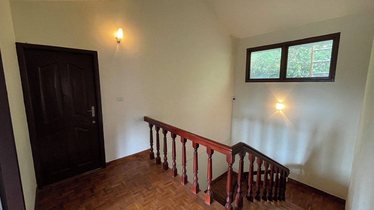 Photo of Patio Balcony in Kodaikanal