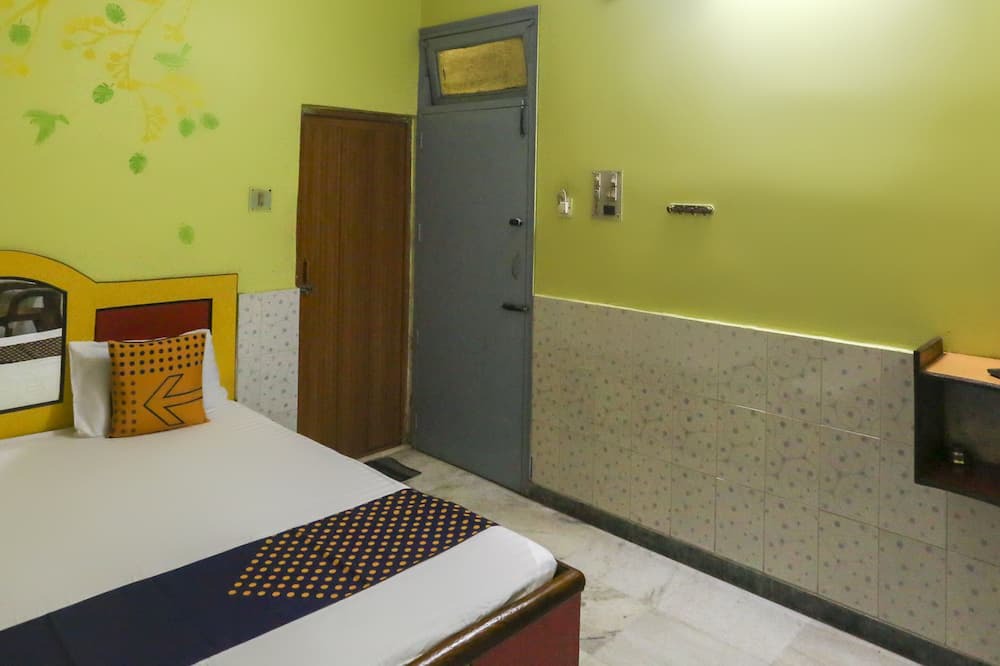 Photo of Bedroom in Tarapith