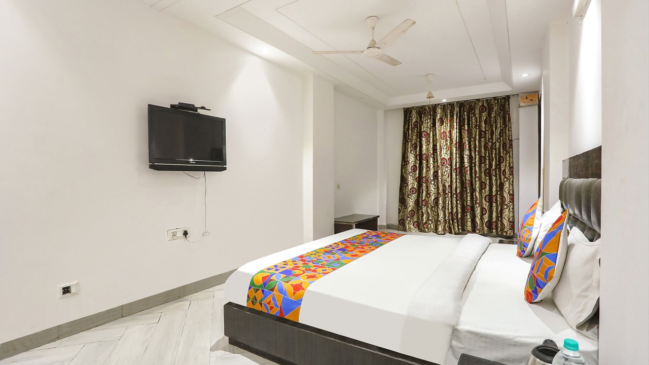 Photo of Bedroom in Kalkaji