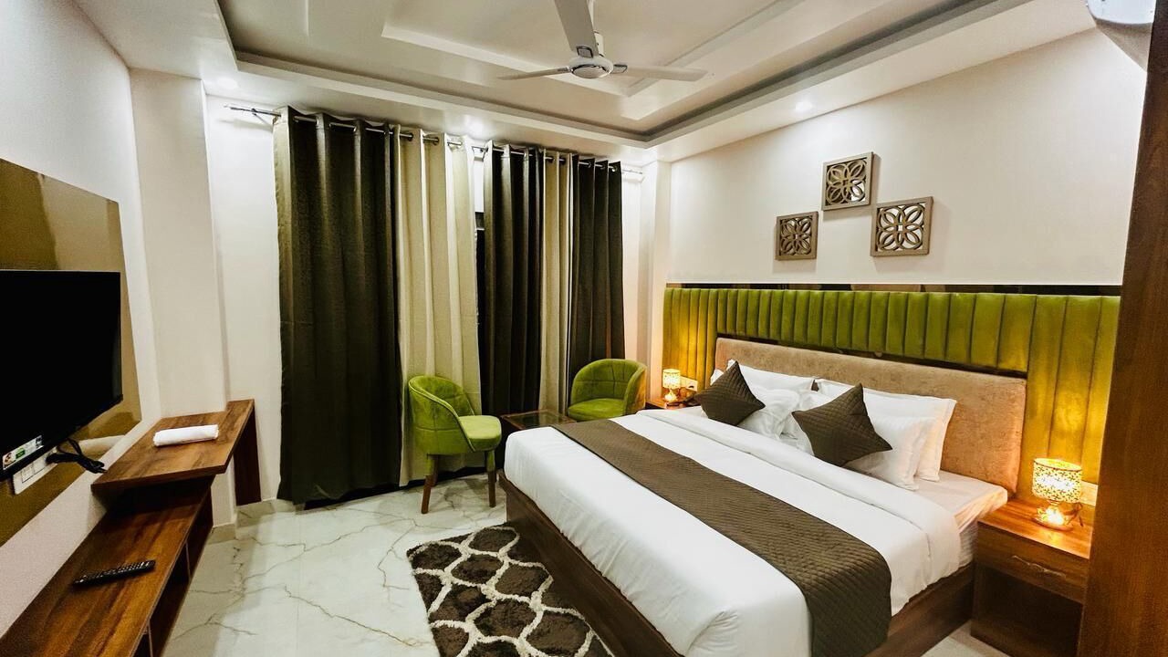 Photo of Bedroom in Paliyal Gaon