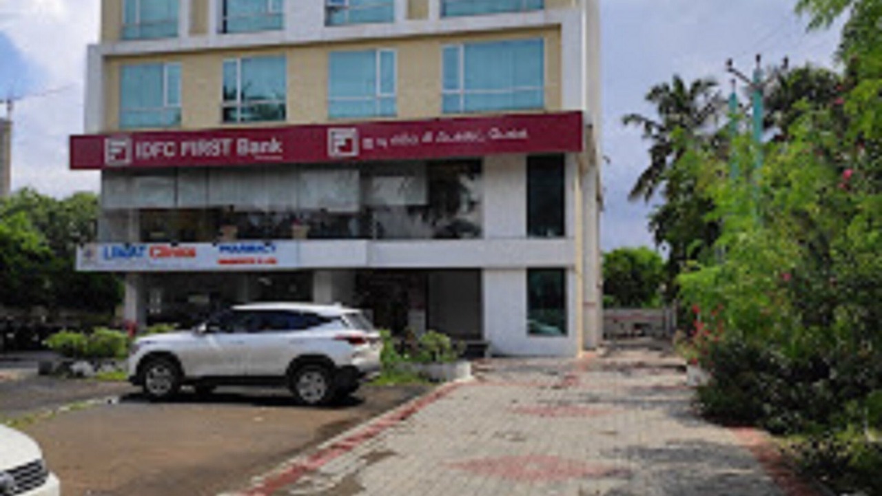 Photo of Buildings in Kelambakkam