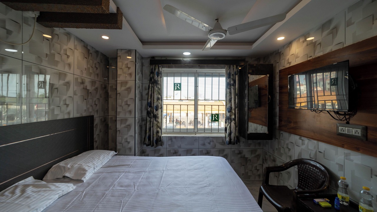 Photo of Bedroom in Velankanni