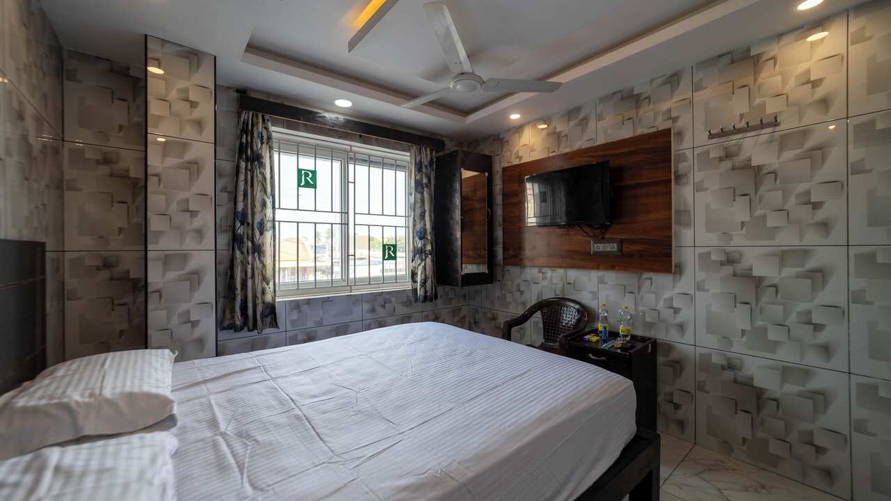 Photo of Bedroom in Velankanni