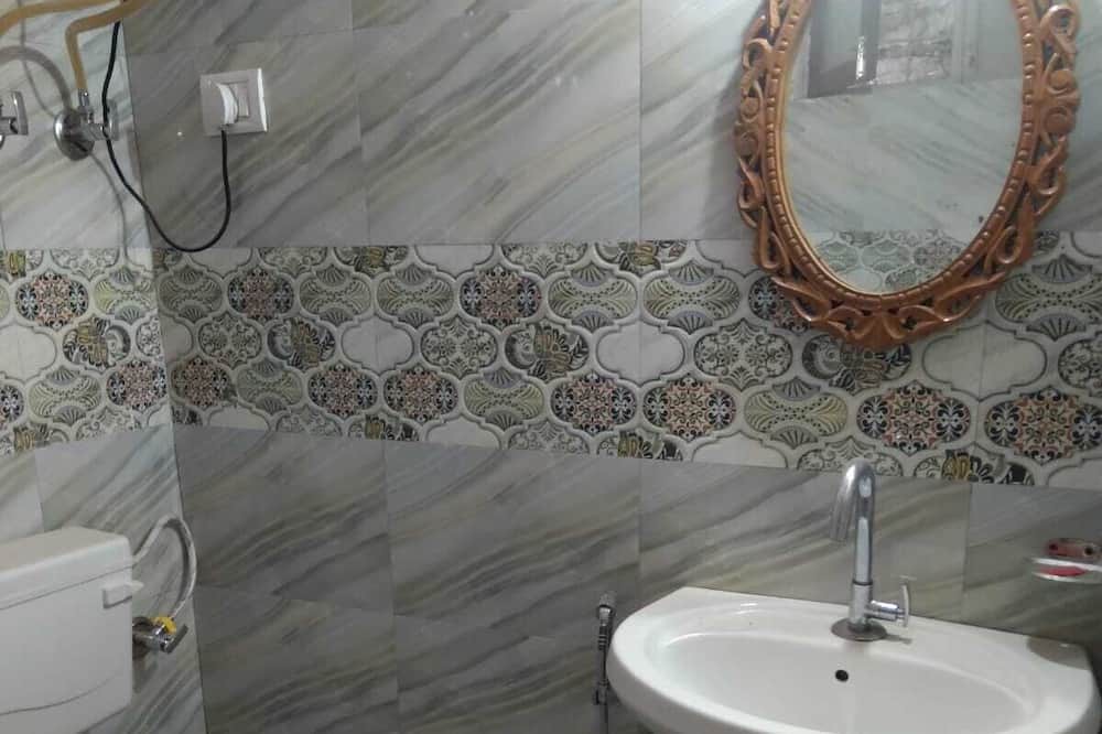 Photo of Bathroom in Mallital