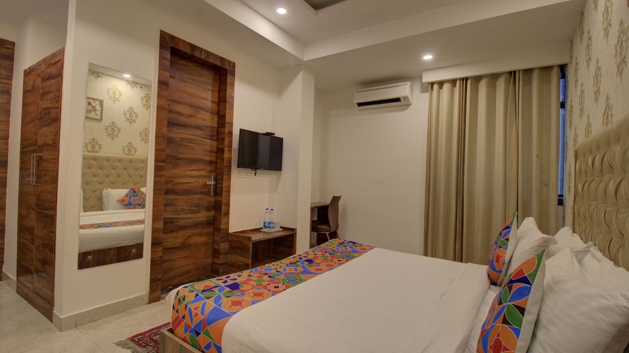 Photo of Bedroom in Mahipalpur