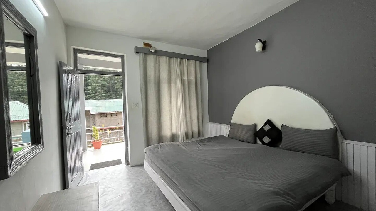Photo of Bedroom in Old Manali