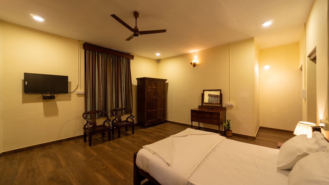 Photo of Bedroom in Valparai