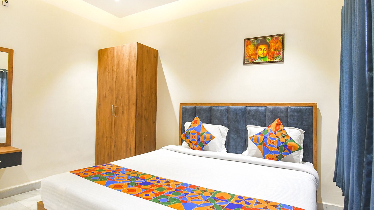 Photo of Bedroom in Tarapith