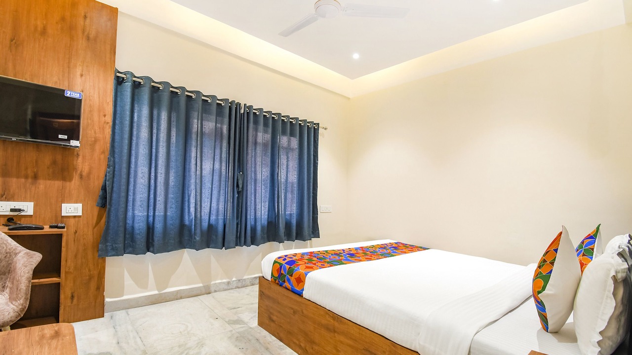 Photo of Bedroom in Tarapith