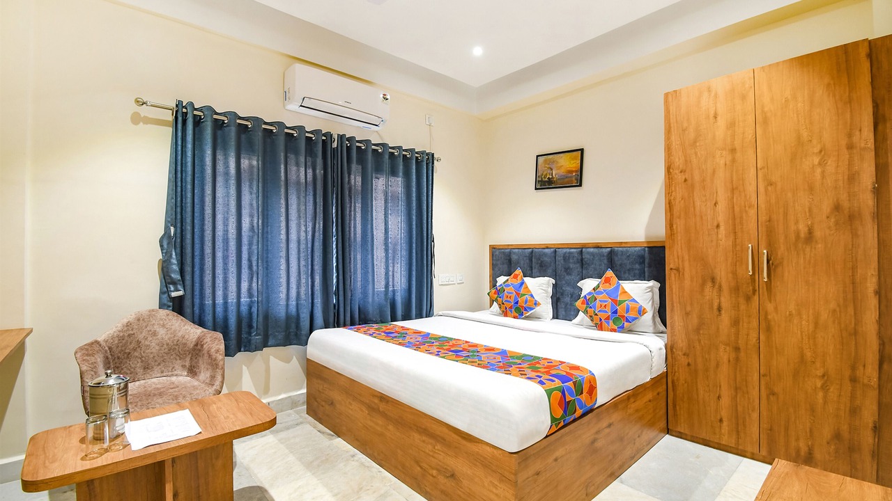 Photo of Bedroom in Tarapith