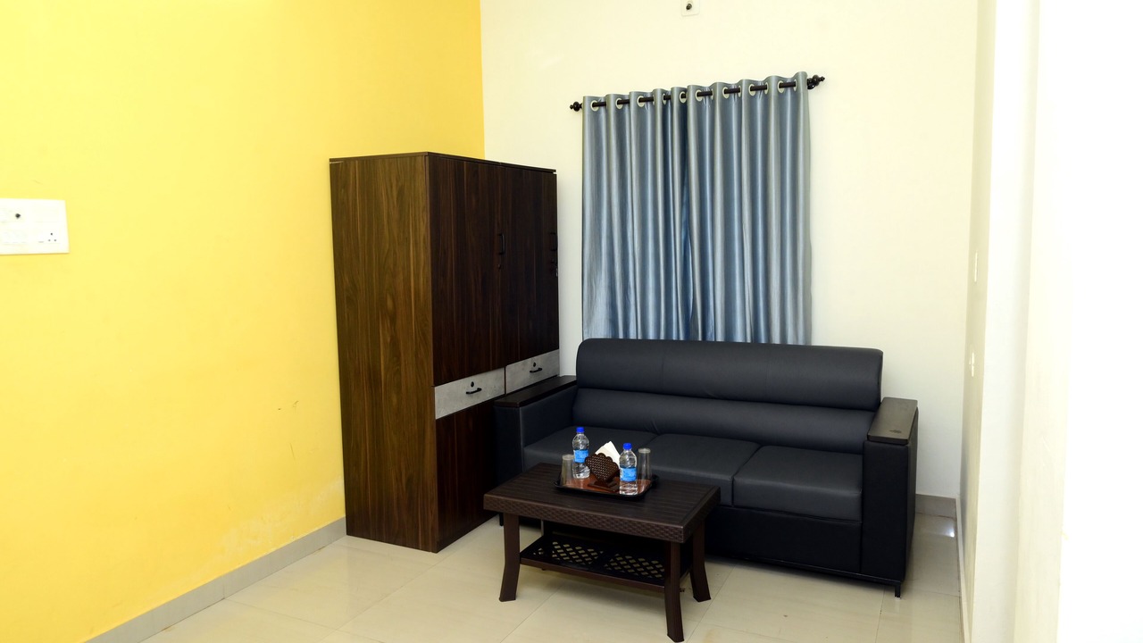 Photo of Bedroom in Adyar