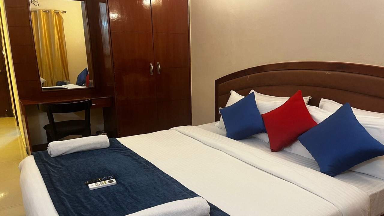 Photo of Bedroom in Shivaji Nagar