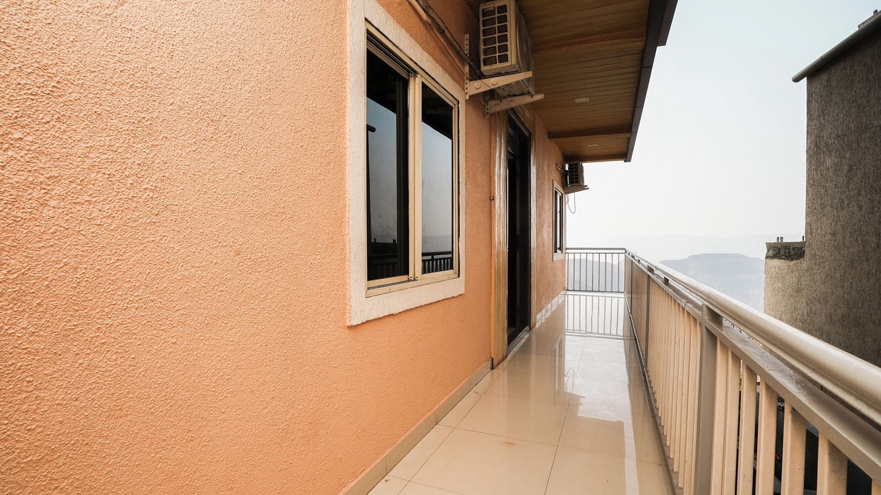Photo of Patio Balcony in Panchgani