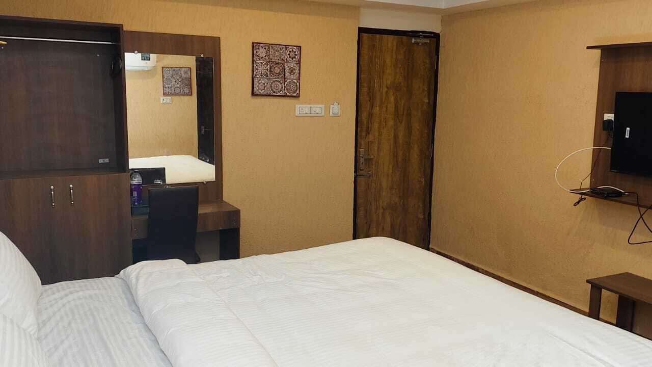 Photo of Bedroom in Kelambakkam