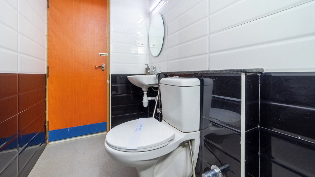 Photo of Bathroom in White Town